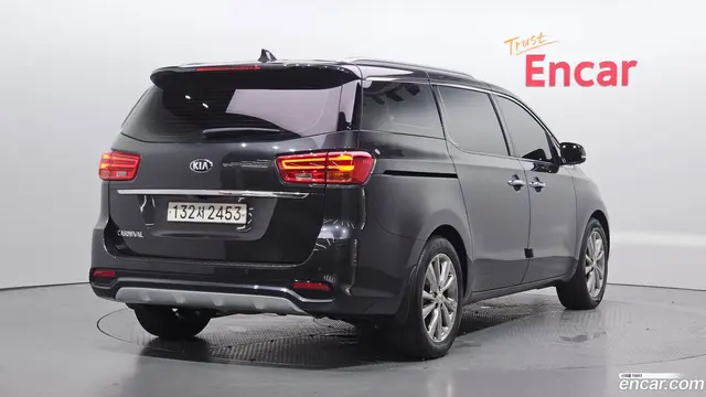 Main__Slider__Photo:Canival Kia 2020.4-1