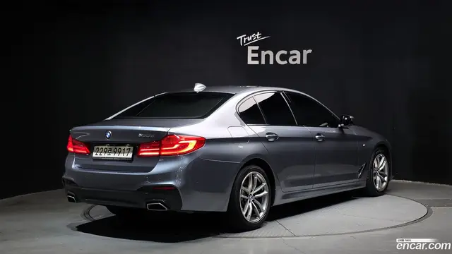 Main__Slider__Photo:5-Series BMW 2017.6-1