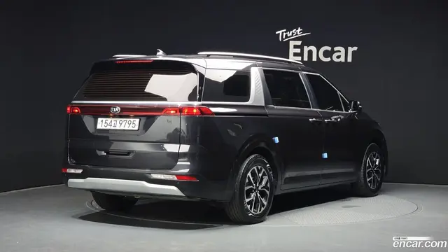 Main__Slider__Photo:Canival Kia 2021.3-1
