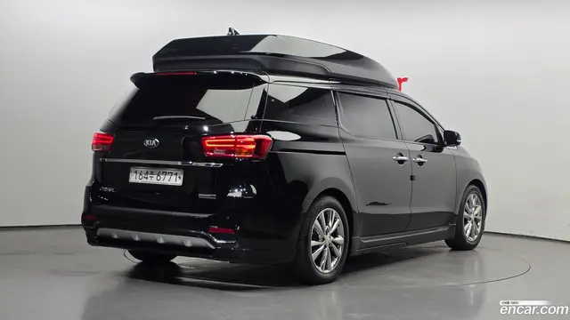 Main__Slider__Photo:Canival Kia 2019.1-1