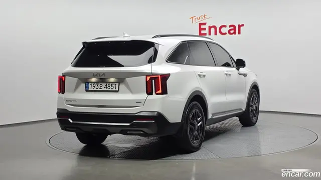 Main__Slider__Photo:Sorento Kia 2023.8-1