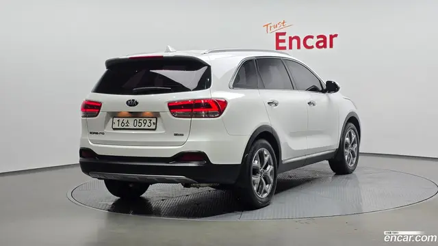 Main__Slider__Photo:Sorento Kia 2016.2-1