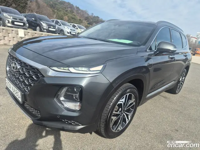 Main__Slider__Photo:Santafe Hyundai 2019.3-1