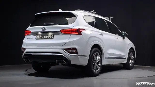 Main__Slider__Photo:Santafe Hyundai 2019.11-1