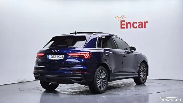 Main__Slider__Photo:Q3 Audi 2023.0-1
