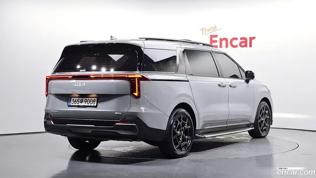 Main__Slider__Photo:Canival Kia 2024.1-1