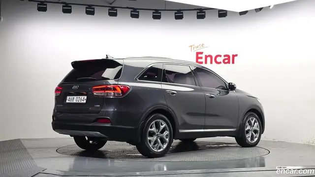 Main__Slider__Photo:Sorento Kia 2016.2-1