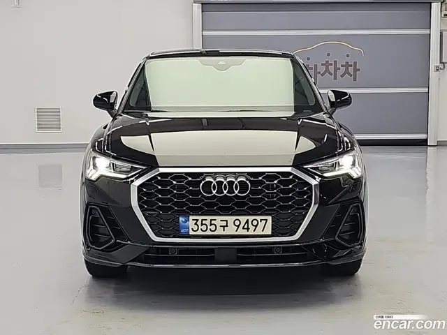 Main__Slider__Photo:Q3 Audi 2023.10-1