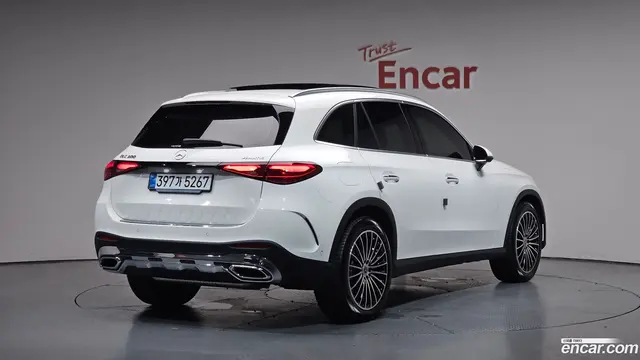 Main__Slider__Photo:GLC-Class Mercedes-Benz 2026.1-1