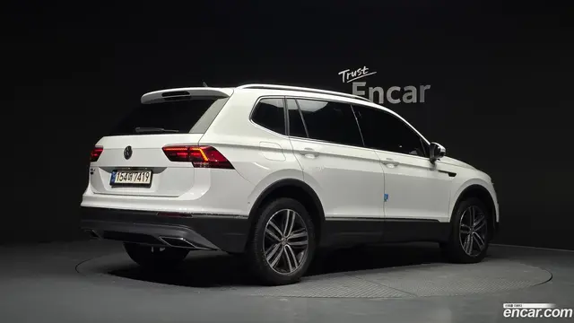 Main__Slider__Photo:Tiguan Volkswagen 2018.7-1