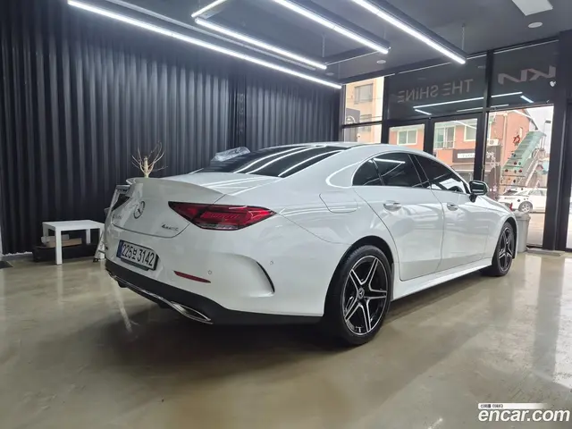 Main__Slider__Photo:CLS-Class Mercedes-Benz 2022.8-1