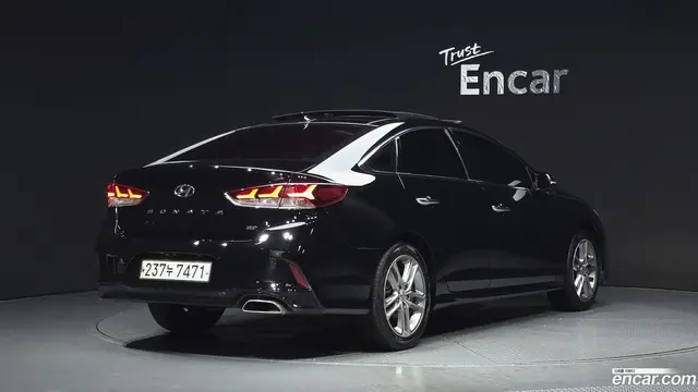 Main__Slider__Photo:Sonata Hyundai 2018.3-1