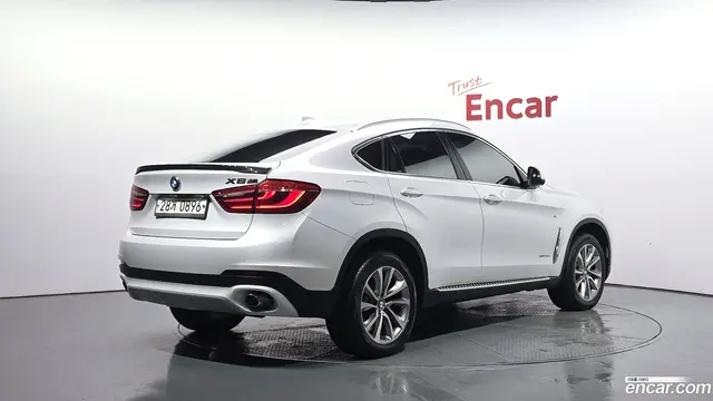 Main__Slider__Photo:X6 BMW 2015.9-1