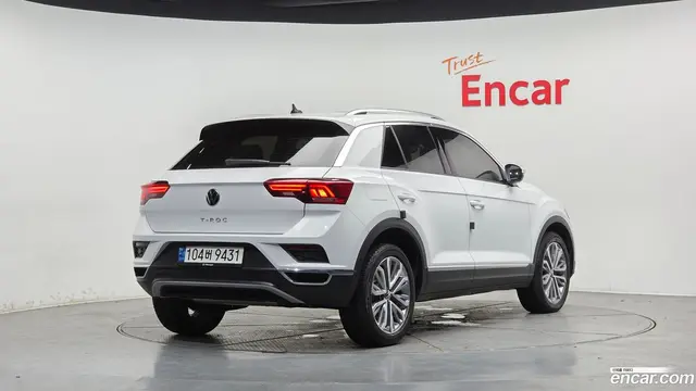 Main__Slider__Photo:T-Roc Volkswagen 2021.5-1
