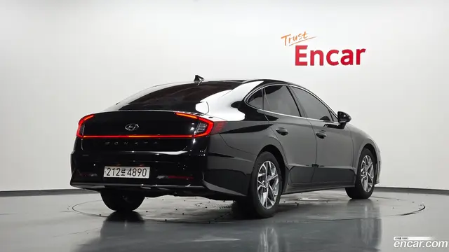 Main__Slider__Photo:Sonata Hyundai 2022.6-1