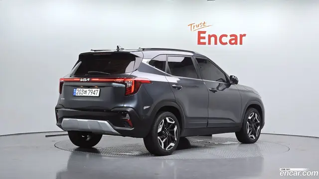 Main__Slider__Photo:Seltos Kia 2023.2-1