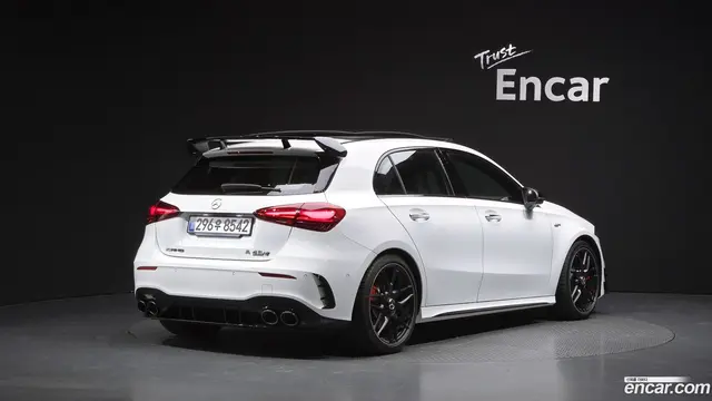 Main__Slider__Photo:A-Class Mercedes-Benz 2025.6-1