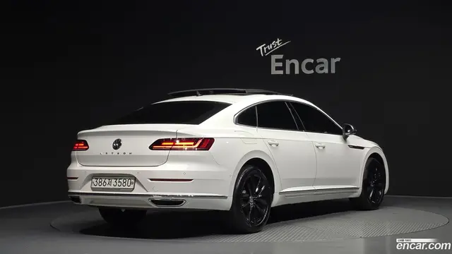 Main__Slider__Photo:Arteon Volkswagen 2019.11-1