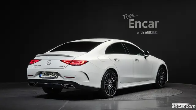 Main__Slider__Photo:CLS-Class Mercedes-Benz 2021.5-1