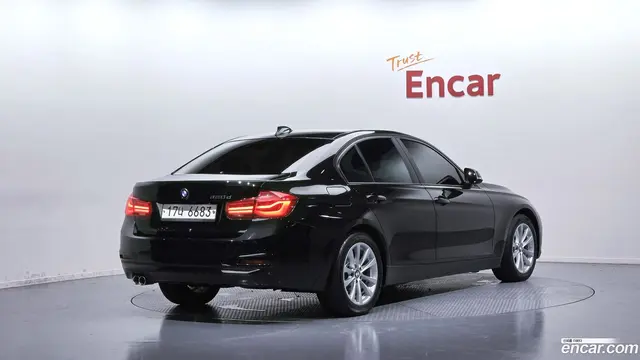 Main__Slider__Photo:3-Series BMW 2017.5-1