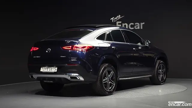 Main__Slider__Photo:GLE-Class Mercedes-Benz 2021.3-1