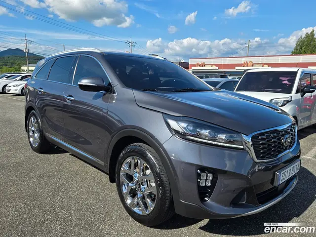 Main__Slider__Photo:Sorento Kia 2019.5-1
