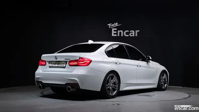 Main__Slider__Photo:3-Series BMW 2017.10-1
