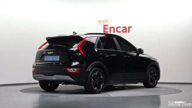 Main__Slider__Photo:Niro Kia 2023.5-1