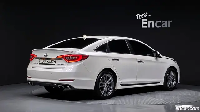 Main__Slider__Photo:Sonata Hyundai 2017.0-1