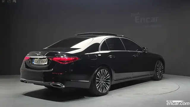 Main__Slider__Photo:S-Class Mercedes-Benz 2022.2-1