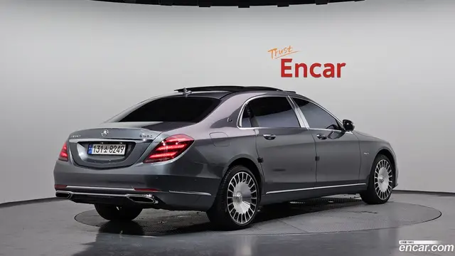 Main__Slider__Photo:S-Class Mercedes-Benz 2017.9-1