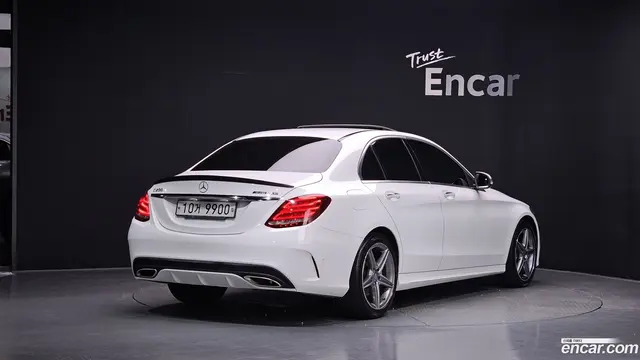 Main__Slider__Photo:C-Class Mercedes-Benz 2017.1-1