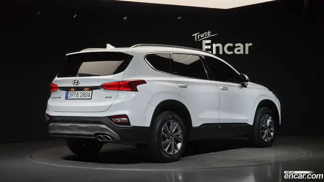 Main__Slider__Photo:Santafe Hyundai 2018.10-1