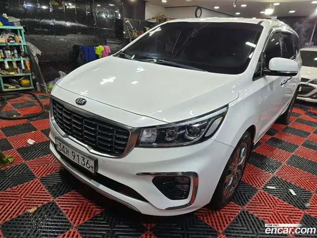Main__Slider__Photo:Canival Kia 2018.4-1