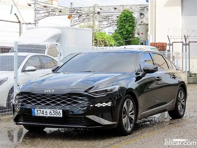 Main__Slider__Photo:K8 Kia 2022.4-1