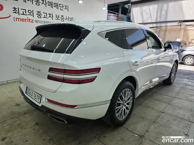 Main__Slider__Photo:GV80 Genesis 2022.8-1