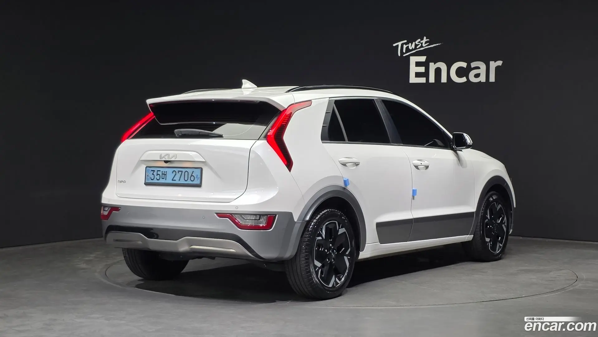 Main__Slider__Photo:Niro Kia 2022.5-1