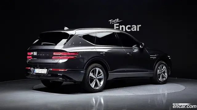 Main__Slider__Photo:GV80 Genesis 2022.4-1