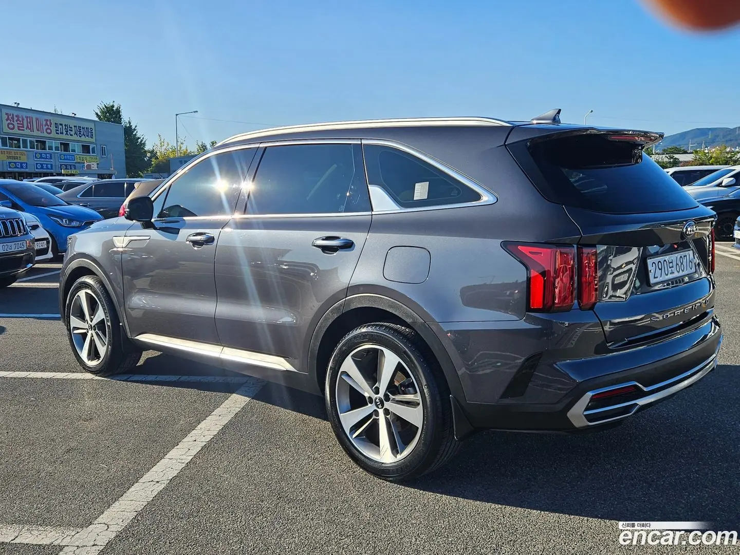 Main__Slider__Photo:Sorento Kia 2020.7-1