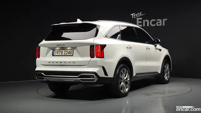 Main__Slider__Photo:Sorento Kia 2022.5-1