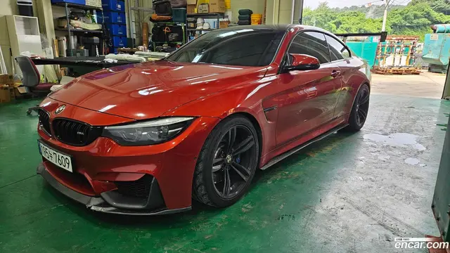 Main__Slider__Photo:M4 BMW 2018.11-1