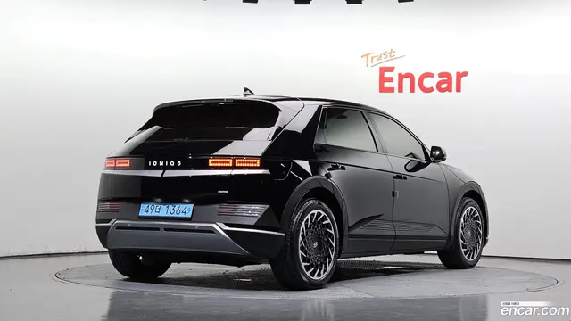 Main__Slider__Photo:Ioniq5 Hyundai 2023.11-1