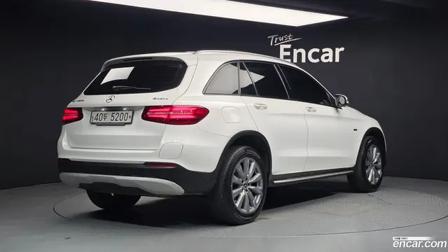 Main__Slider__Photo:GLC-Class Mercedes-Benz 2018.11-1