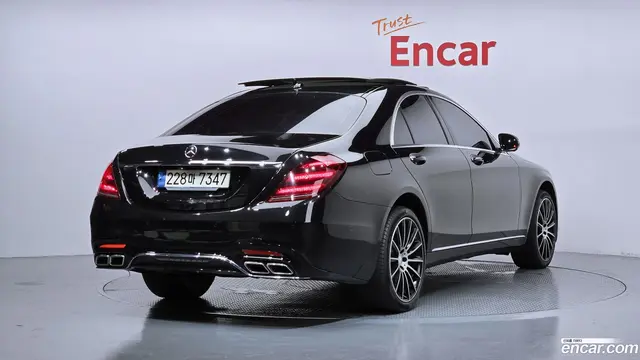 Main__Slider__Photo:S-Class Mercedes-Benz 2016.0-1