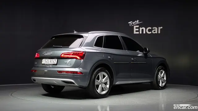 Main__Slider__Photo:Q5 Audi 2020.11-1