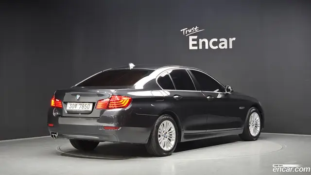 Main__Slider__Photo:5-Series BMW 2014.11-1