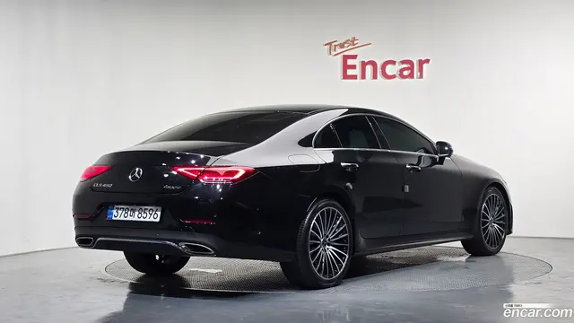 Main__Slider__Photo:CLS-Class Mercedes-Benz 2022.10-1