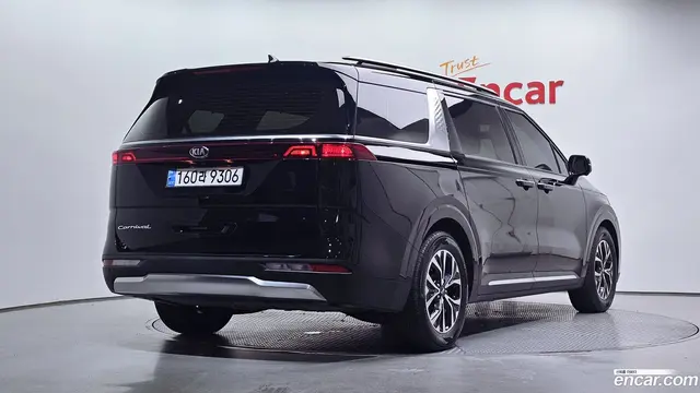Main__Slider__Photo:Canival Kia 2021.6-1