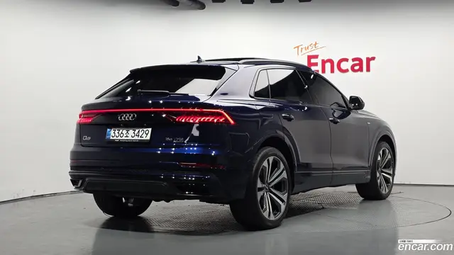 Main__Slider__Photo:Q8 Audi 2023.11-1