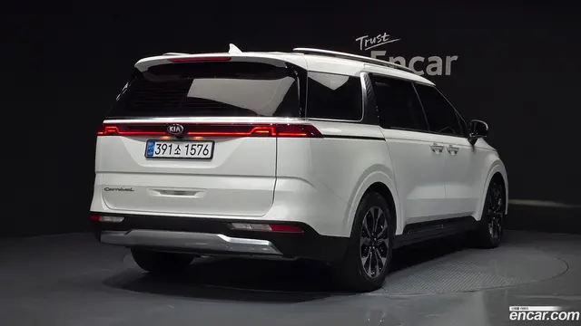 Main__Slider__Photo:Canival Kia 2021.2-1